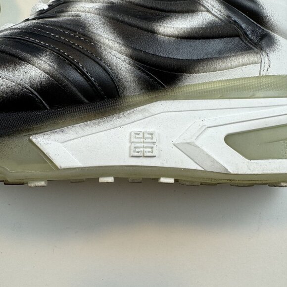 Givenchy Double G Runner - Picture 5 of 8